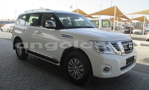 Buy Used Nissan Patrol White Car in Luanda in Luanda Province