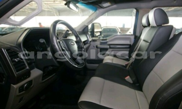 Comprar Novo Ford F–150 Azul Carro em Luanda em Luanda Province Comprar Novo Ford F–150 Azul Carro em Luanda em Luanda Province