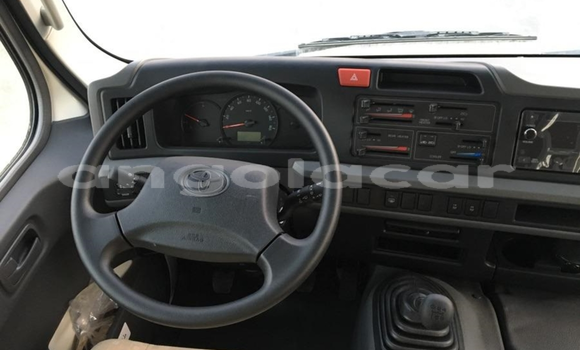 Buy Used Toyota Coaster White Car in Namibe in Namibe Province Buy Used Toyota Coaster White Car in Namibe in Namibe Province