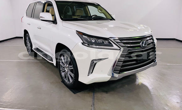 Acheter Occasion Voiture Lexus LX 570 Blanc à Benguela, Benguela Acheter Occasion Voiture Lexus LX 570 Blanc à Benguela, Benguela