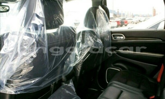 Buy Used Jeep Grand Cherokee White Car in Luanda in Luanda Province Buy Used Jeep Grand Cherokee White Car in Luanda in Luanda Province