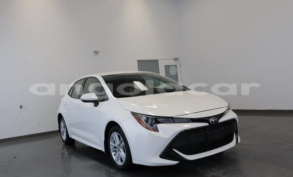 Buy Used Toyota Corolla White Car in Luanda in Luanda Province Buy Used Toyota Corolla White Car in Luanda in Luanda Province