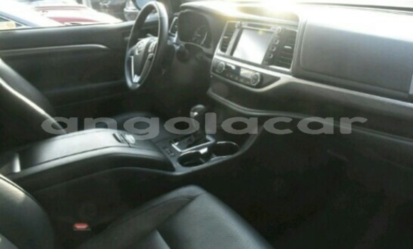 Buy Used Toyota Highlander Other Car in Luanda in Luanda Province Buy Used Toyota Highlander Other Car in Luanda in Luanda Province