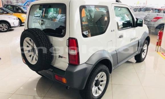 Buy Used Suzuki Jimny White Car in Luanda in Luanda Province Buy Used Suzuki Jimny White Car in Luanda in Luanda Province