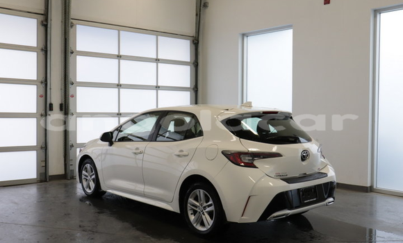 Buy Used Toyota Corolla White Car in Luanda in Luanda Province Buy Used Toyota Corolla White Car in Luanda in Luanda Province