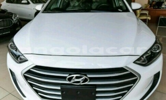 Buy Used Hyundai Elantra White Car in Luanda in Luanda Province Buy Used Hyundai Elantra White Car in Luanda in Luanda Province