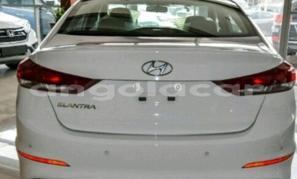 Buy Used Hyundai Elantra White Car in Luanda in Luanda Province Buy Used Hyundai Elantra White Car in Luanda in Luanda Province