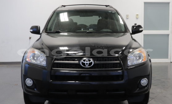 Comprar Usado Toyota RAV4 Prata Carro em Luanda em Luanda Province