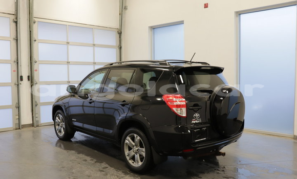 Buy Used Toyota RAV4 Silver Car in Luanda in Luanda Province Buy Used Toyota RAV4 Silver Car in Luanda in Luanda Province