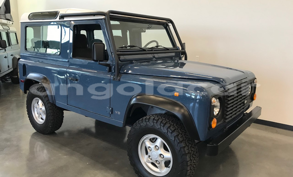 Buy Used Land Rover Defender Blue Car in Luanda in Luanda Province Buy Used Land Rover Defender Blue Car in Luanda in Luanda Province