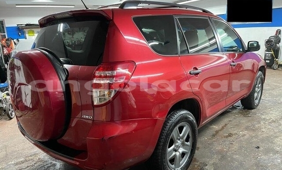 Comprar Usado Toyota RAV4 Vermelho Carro em Luanda em Luanda Province Comprar Usado Toyota RAV4 Vermelho Carro em Luanda em Luanda Province