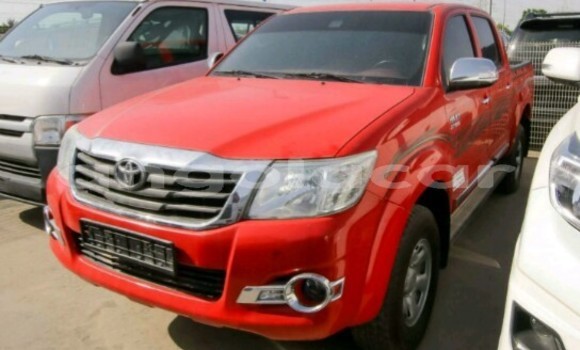 Comprar Usado Toyota Hilux Vermelho Carro em Luanda em Luanda Province Comprar Usado Toyota Hilux Vermelho Carro em Luanda em Luanda Province