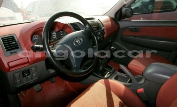 Comprar Usado Toyota Hilux Vermelho Carro em Luanda em Luanda Province Comprar Usado Toyota Hilux Vermelho Carro em Luanda em Luanda Province