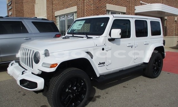 Buy Used Jeep Wrangler White Car in Luanda in Luanda Province