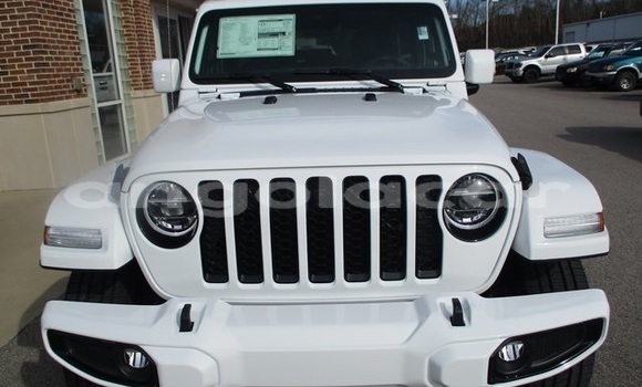 Buy Used Jeep Wrangler White Car in Luanda in Luanda Province Buy Used Jeep Wrangler White Car in Luanda in Luanda Province