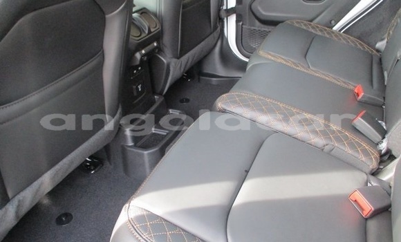 Buy Used Jeep Wrangler White Car in Luanda in Luanda Province Buy Used Jeep Wrangler White Car in Luanda in Luanda Province
