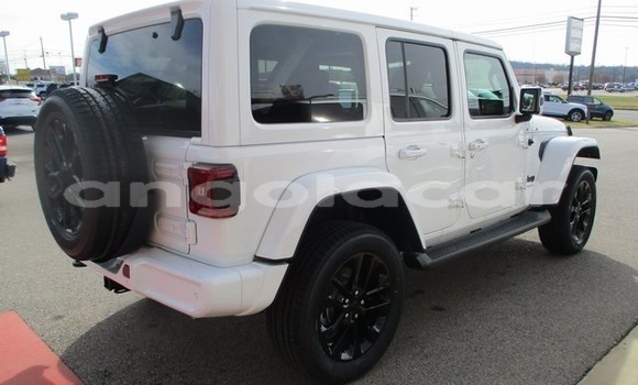 Buy Used Jeep Wrangler White Car in Luanda in Luanda Province Buy Used Jeep Wrangler White Car in Luanda in Luanda Province