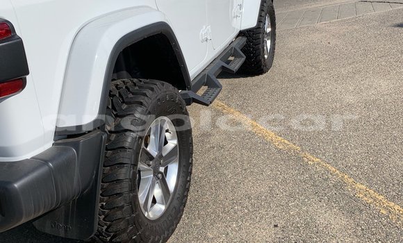 Buy Used Jeep Wrangler White Car in Luanda in Luanda Province Buy Used Jeep Wrangler White Car in Luanda in Luanda Province