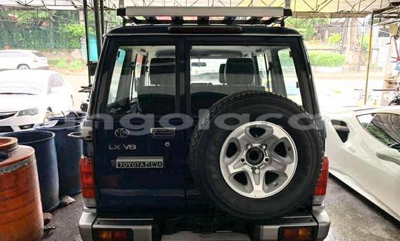 Comprar Usado Toyota Land Cruiser Azul Carro em Luanda em Luanda Province Comprar Usado Toyota Land Cruiser Azul Carro em Luanda em Luanda Province