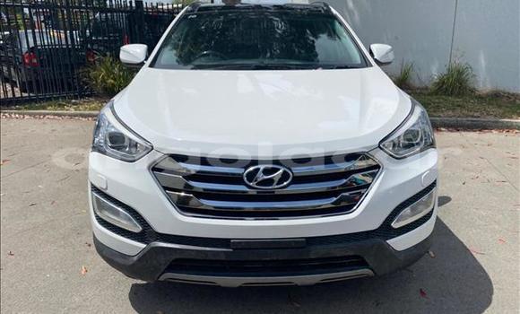 Acheter Occasion Voiture Hyundai Santa Fe Blanc à Luanda, Province de Luanda Acheter Occasion Voiture Hyundai Santa Fe Blanc à Luanda, Province de Luanda