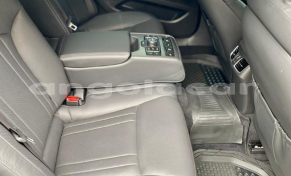 Buy Used Hyundai Genesis Silver Car in Luanda in Luanda Province Buy Used Hyundai Genesis Silver Car in Luanda in Luanda Province