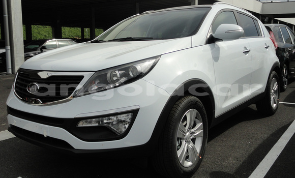 Acheter Occasion Voiture Kia Sportage Blanc à Luanda, Province de Luanda Acheter Occasion Voiture Kia Sportage Blanc à Luanda, Province de Luanda
