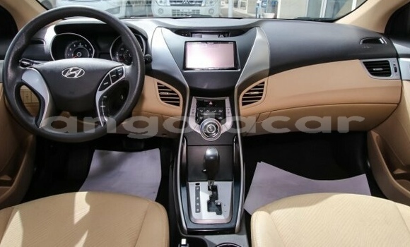Comprar Usado Hyundai Elantra Branco Carro em Namibe em Namibe Province Comprar Usado Hyundai Elantra Branco Carro em Namibe em Namibe Province