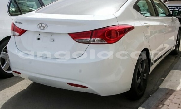 Comprar Usado Hyundai Elantra Branco Carro em Namibe em Namibe Province Comprar Usado Hyundai Elantra Branco Carro em Namibe em Namibe Province