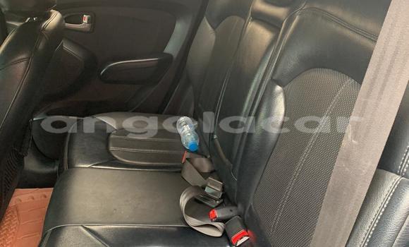 Buy Used Hyundai Tucson Blue Car in Luanda in Luanda Province Buy Used Hyundai Tucson Blue Car in Luanda in Luanda Province