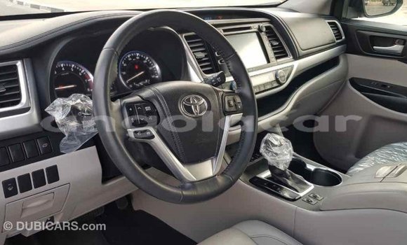 Comprar Importar Toyota Highlander Preto Carro em Import - Dubai em Bengo Province Comprar Importar Toyota Highlander Preto Carro em Import - Dubai em Bengo Province