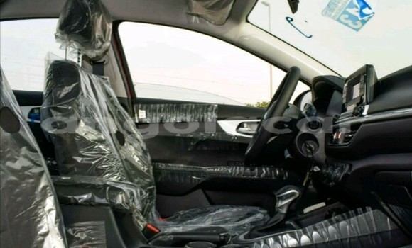 Acheter Neuf Voiture Hyundai Creta Blanc à Luanda, Province de Luanda Acheter Neuf Voiture Hyundai Creta Blanc à Luanda, Province de Luanda