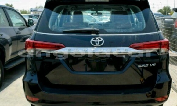 Comprar Novo Toyota Fortuner Preto Carro em Luanda em Luanda Province Comprar Novo Toyota Fortuner Preto Carro em Luanda em Luanda Province