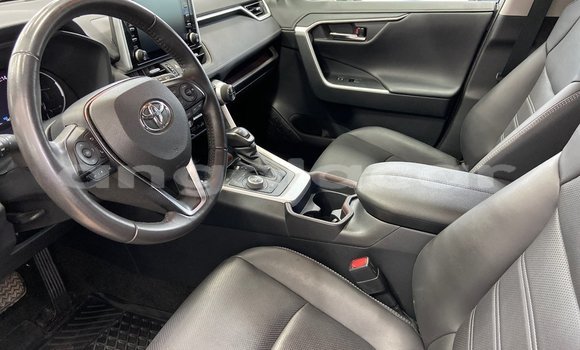 Buy Used Toyota RAV4 White Car in Benguela in Benguela Buy Used Toyota RAV4 White Car in Benguela in Benguela