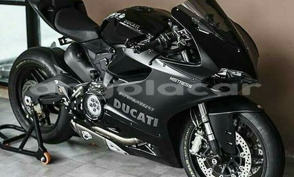 Comprar Novo Ducati SUPERSPORT Preto Moto em Luanda em Luanda Province