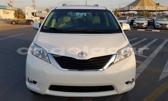 Buy Import Toyota Sienna White Car in Import - Dubai in Bengo Province Buy Import Toyota Sienna White Car in Import - Dubai in Bengo Province