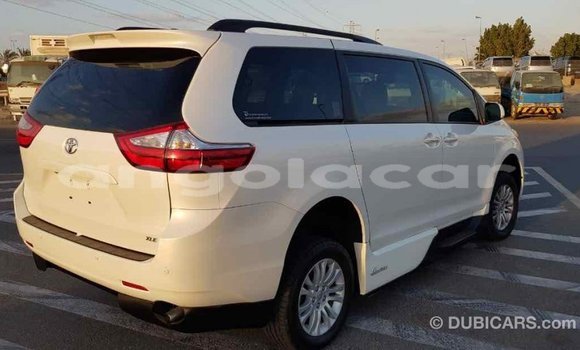 Buy Import Toyota Sienna White Car in Import - Dubai in Bengo Province Buy Import Toyota Sienna White Car in Import - Dubai in Bengo Province