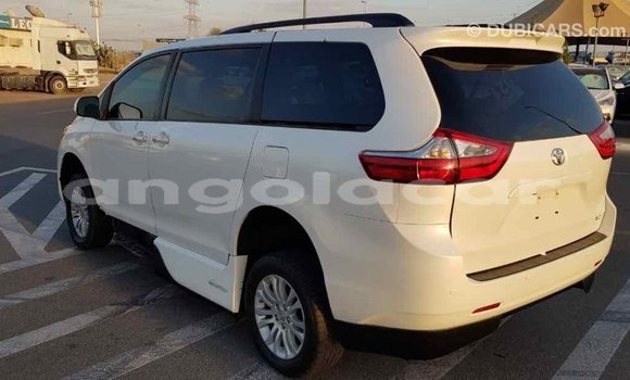 Buy Import Toyota Sienna White Car in Import - Dubai in Bengo Province Buy Import Toyota Sienna White Car in Import - Dubai in Bengo Province