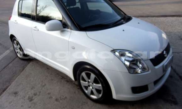 Buy Used Suzuki Swift White Car in Luanda in Luanda Province Buy Used Suzuki Swift White Car in Luanda in Luanda Province