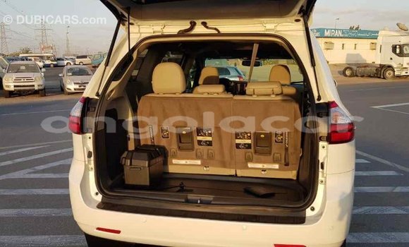 Buy Import Toyota Sienna White Car in Import - Dubai in Bengo Province Buy Import Toyota Sienna White Car in Import - Dubai in Bengo Province