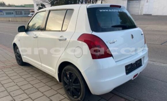 Acheter Occasion Voiture Suzuki Swift Blanc à Luanda, Province de Luanda Acheter Occasion Voiture Suzuki Swift Blanc à Luanda, Province de Luanda