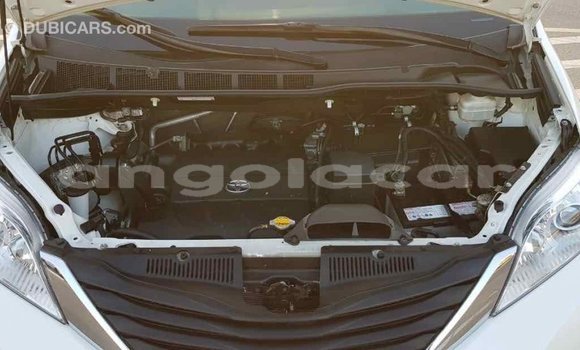 Buy Import Toyota Sienna White Car in Import - Dubai in Bengo Province Buy Import Toyota Sienna White Car in Import - Dubai in Bengo Province