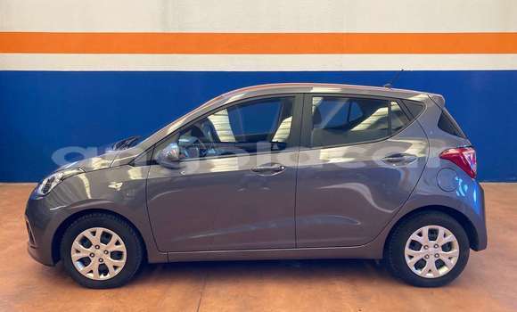 Comprar Novo Hyundai i10 Outro Carro em Luanda em Luanda Province Comprar Novo Hyundai i10 Outro Carro em Luanda em Luanda Province