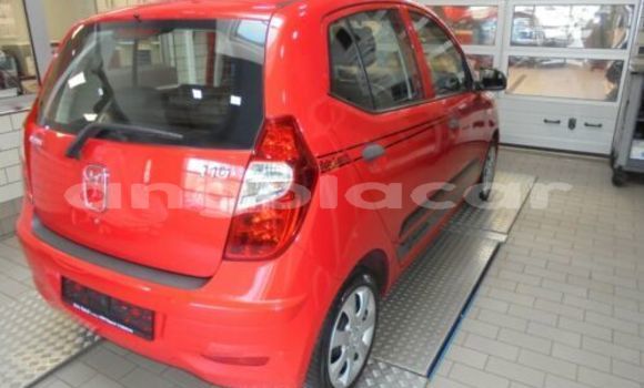 Acheter Occasion Voiture Hyundai i10 Rouge à Luanda, Province de Luanda Acheter Occasion Voiture Hyundai i10 Rouge à Luanda, Province de Luanda