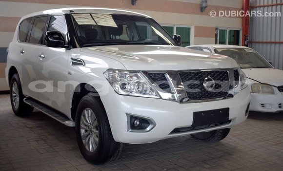 Comprar Importar Nissan Patrol Branco Carro em Import - Dubai em Bengo Province Comprar Importar Nissan Patrol Branco Carro em Import - Dubai em Bengo Province