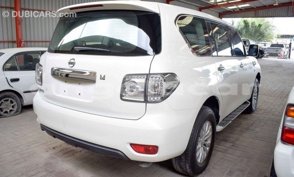 Comprar Importar Nissan Patrol Branco Carro em Import - Dubai em Bengo Province Comprar Importar Nissan Patrol Branco Carro em Import - Dubai em Bengo Province