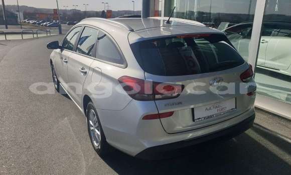 Buy Used Hyundai i30 Black Car in Luanda in Luanda Province Buy Used Hyundai i30 Black Car in Luanda in Luanda Province