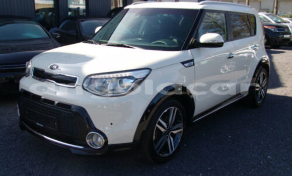 Acheter Occasion Voiture Kia Soul Blanc à Luanda, Province de Luanda Acheter Occasion Voiture Kia Soul Blanc à Luanda, Province de Luanda
