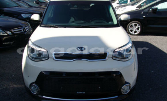 Acheter Occasion Voiture Kia Soul Blanc à Luanda, Province de Luanda Acheter Occasion Voiture Kia Soul Blanc à Luanda, Province de Luanda