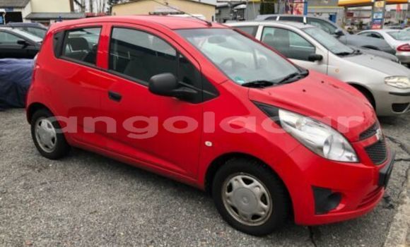 Acheter Occasion Voiture Chevrolet spark Rouge à Luanda, Province de Luanda Acheter Occasion Voiture Chevrolet spark Rouge à Luanda, Province de Luanda