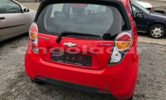 Acheter Occasion Voiture Chevrolet spark Rouge à Luanda, Province de Luanda Acheter Occasion Voiture Chevrolet spark Rouge à Luanda, Province de Luanda